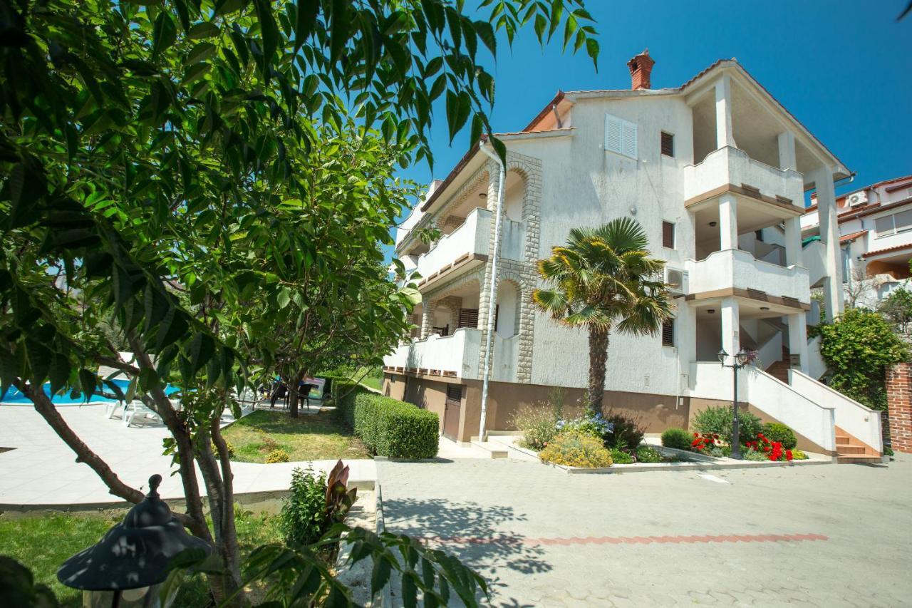 Apartments Renata Banjol Zewnętrze zdjęcie
